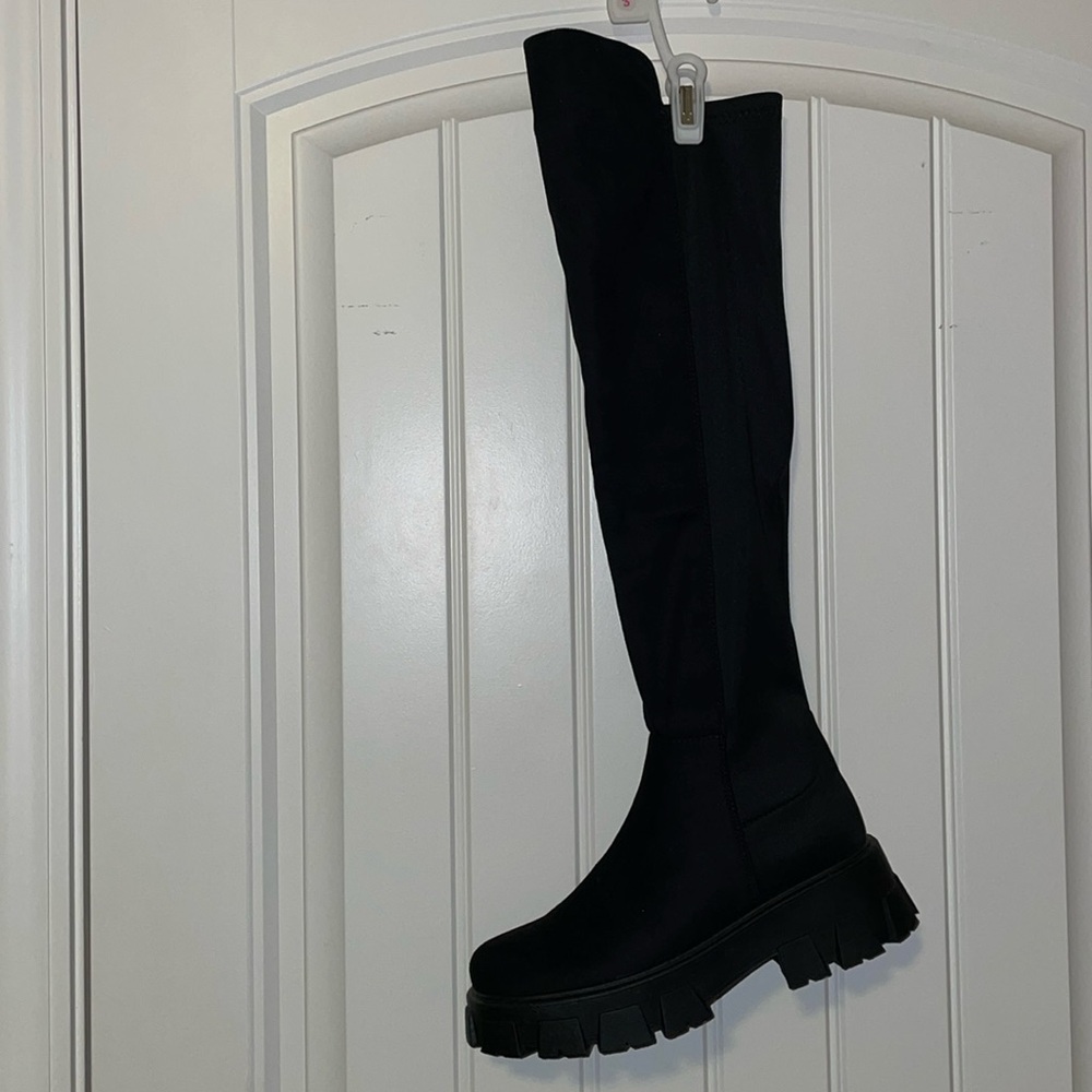 👢 over the knee boots 
NWOT
Size 10
Maybe more comfortable fit for size 9